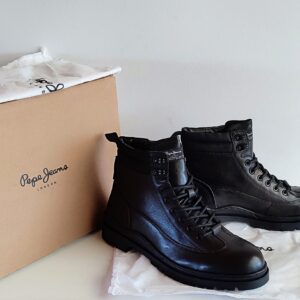 Ботинки  Pepe Jeans на шнуровке черного цвета, размер 44
