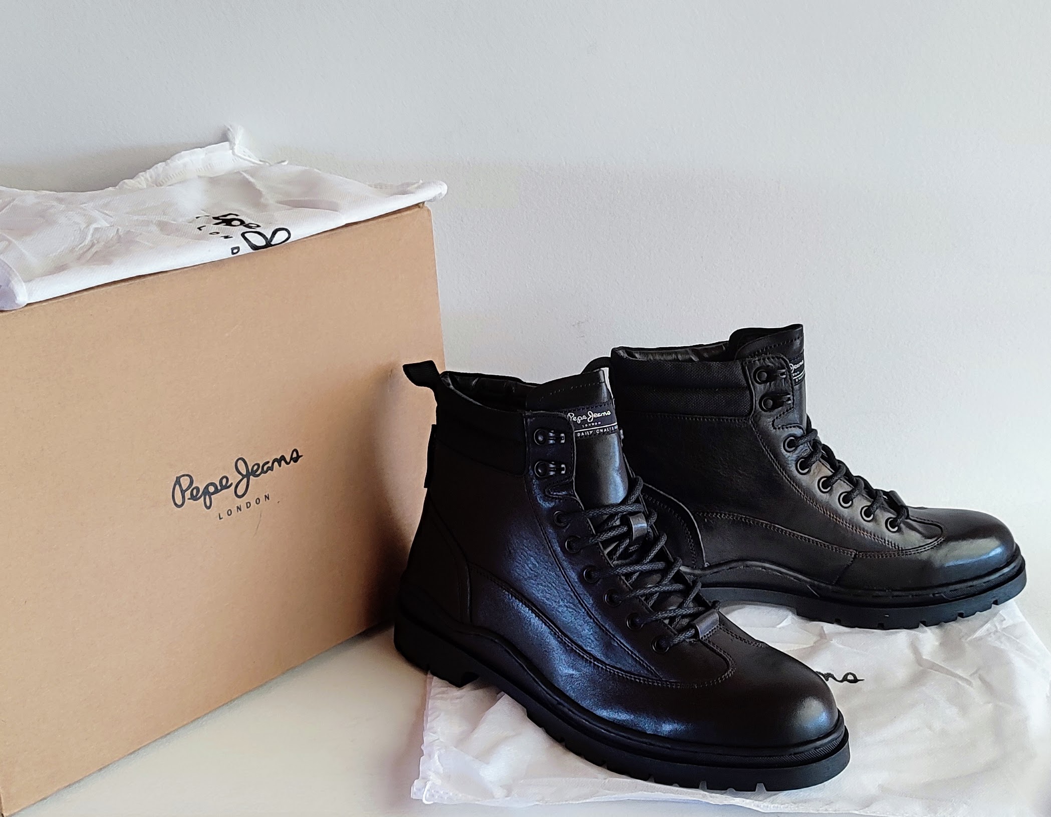 Ботинки Pepe Jeans на шнуровке черного цвета, размер 44