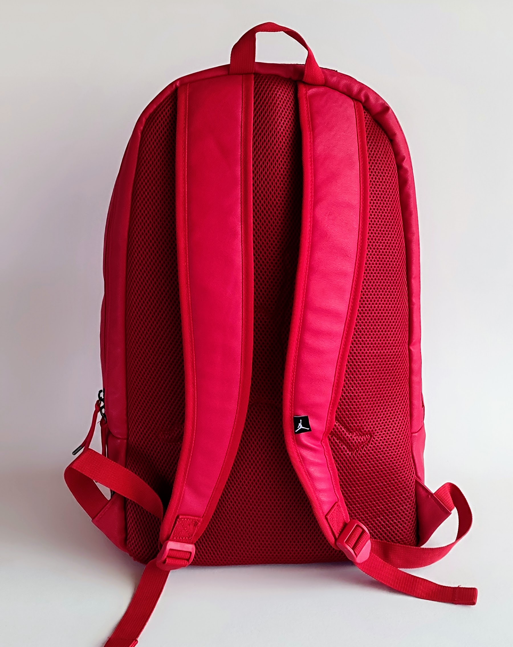Рюкзак для хранения ноутбука Nike Jordan AJ12 красный 9A1773.A-RK2 — изображение 3